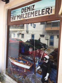 İZMİR, URLA, BALIKLIOVA, MORDOĞAN, KARABURUN, ATEŞLER DENİZ AV MALZEMELERİ