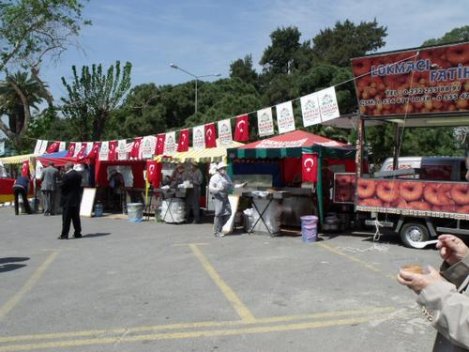 İZMİR, EŞREFPAŞADA LOKMACI, AŞURE, LOKMACI, İZMİRDE HELVA DÖKÜMÜ, PİLAV