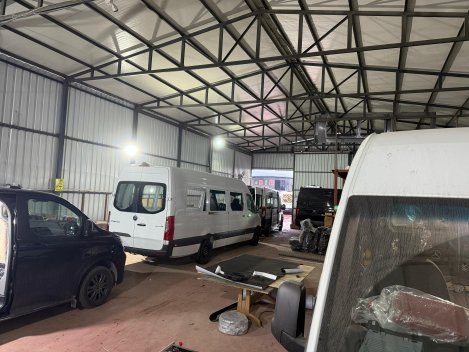 ARTI BİR OTO DİZYAN-İZMİR VİP ARAÇ DİZAYNI -İZMİR KARAVAN DİZAYN - OKUL TAŞITI KOLTUK SENSÖRÜ