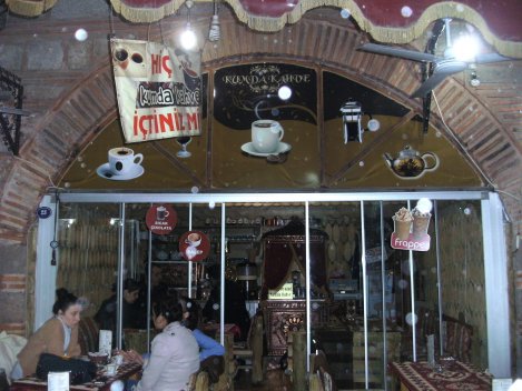 İZMİRDE KUMDA KAHVE, HİSARÖNÜ KUMDA KAHVE, KIZLARAĞASI KUMDA KAHVE,POLAT CAFE