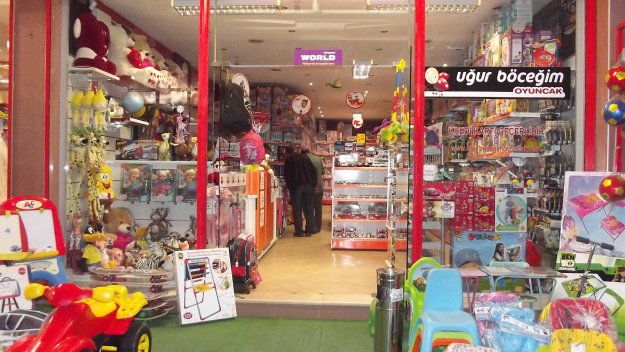 İZMİR GAZİEMİR OYUNCAKÇI,OYUNCAK SATIŞI,OYUNCAKÇIM