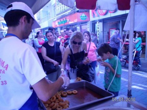 İZMİR, KARŞIYAKADA LOKMA, KARŞIYAKA LOKMACI, LOKMA DÖKÜMÜ, BALLI LOKMA