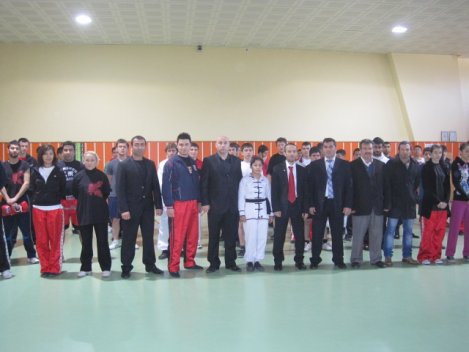 BORNOVA SPOR SALONLARI, BORNOVADA FİTNESS,WUSHU,BORNOVA KICK BOKS