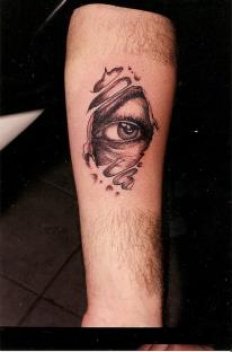 HATAY CADDESİNDE TATTOO, KARABAĞLARDA PİERCİNG, HATAYDA DÖVME TATTOO