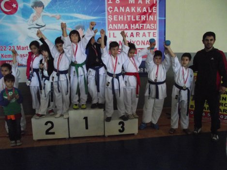 BORNOVA SPOR MERKEZİ, ÇAMKIRAN, MANAVKUYU, ÖZKANLAR, KARATE,  BALE,  JİMNASTİK