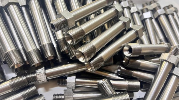 SKR MAKİNA -İZMİR TORNACI - İZMİR PLASTİK ENJEKSİYON KALIP İMALATI -İZMİR KALIP  İMALATI